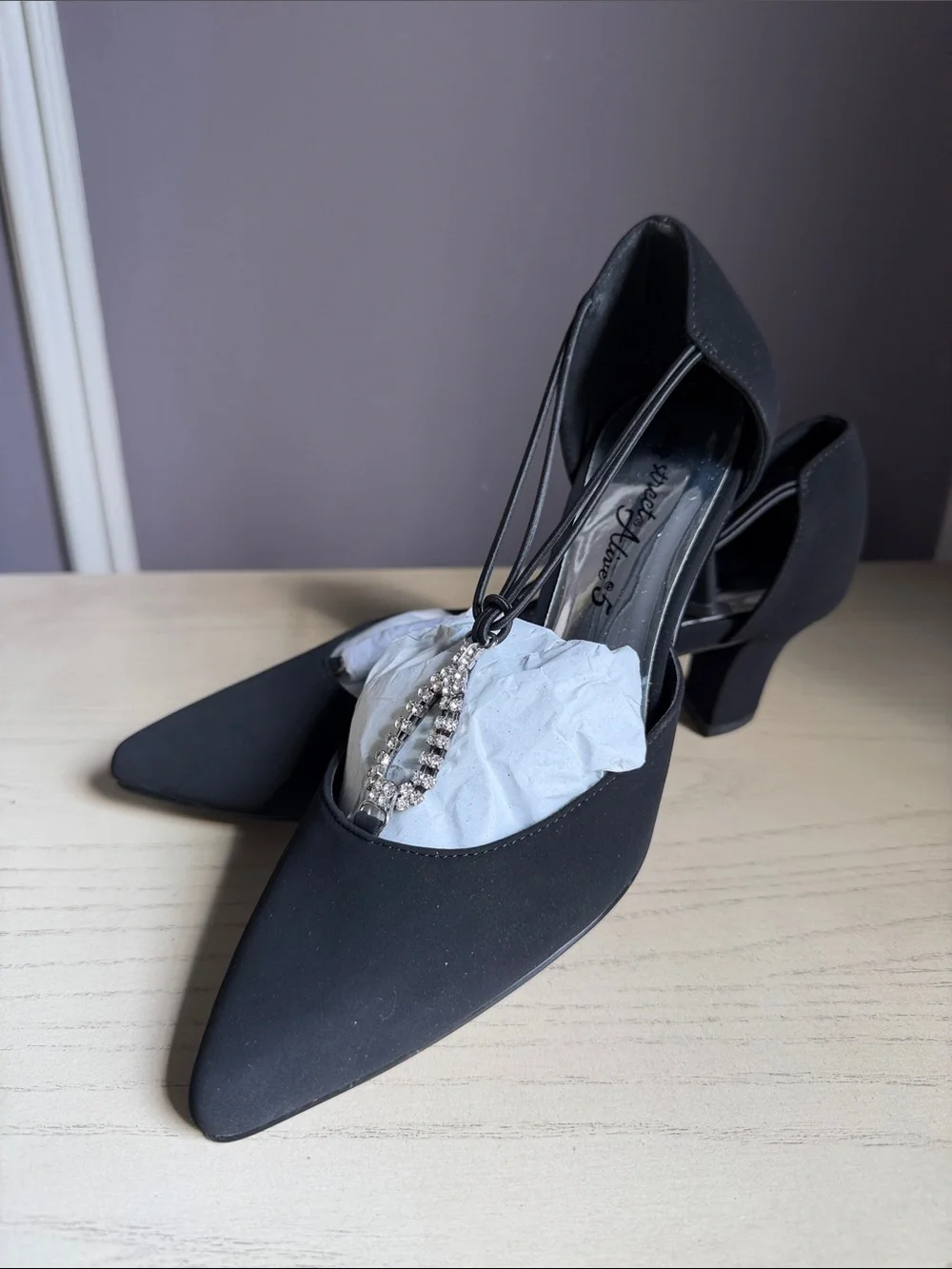 Dance Flex Black Pointed Toe Heels with Rhinestone Accent - Women Sz 8 M